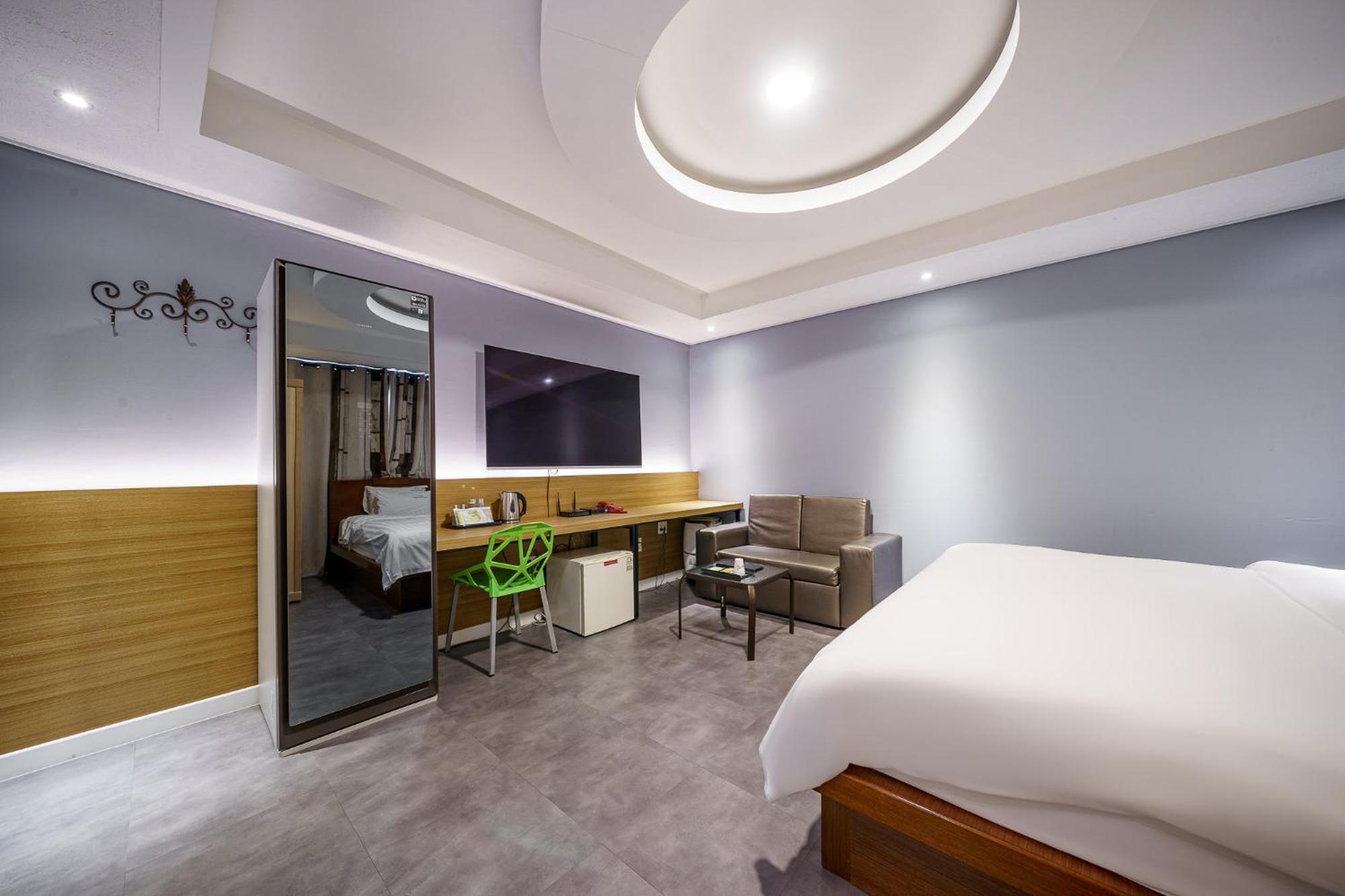 Hotel New Evergreen Mokpo Zewnętrze zdjęcie
