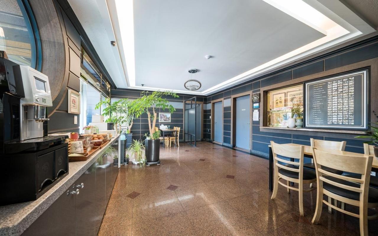 Hotel New Evergreen Mokpo Zewnętrze zdjęcie