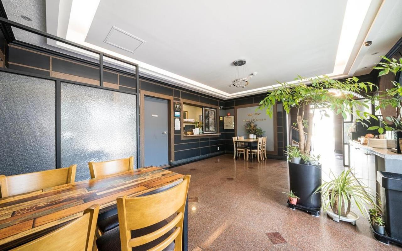 Hotel New Evergreen Mokpo Zewnętrze zdjęcie