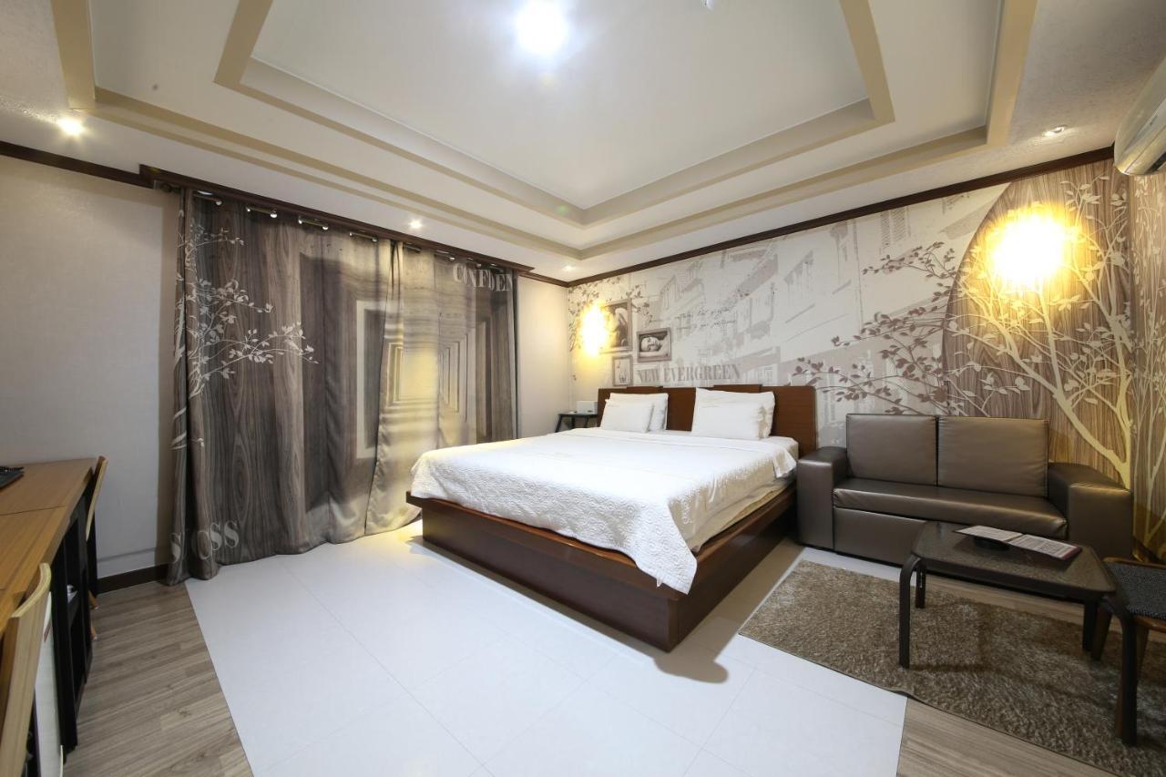 Hotel New Evergreen Mokpo Zewnętrze zdjęcie